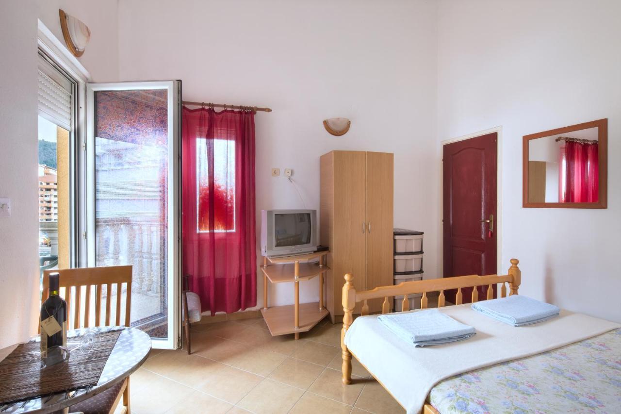 Apartments Antic بودفا المظهر الخارجي الصورة