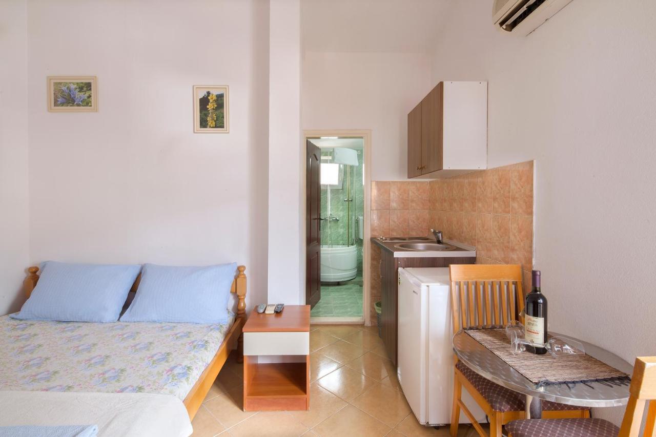 Apartments Antic بودفا المظهر الخارجي الصورة