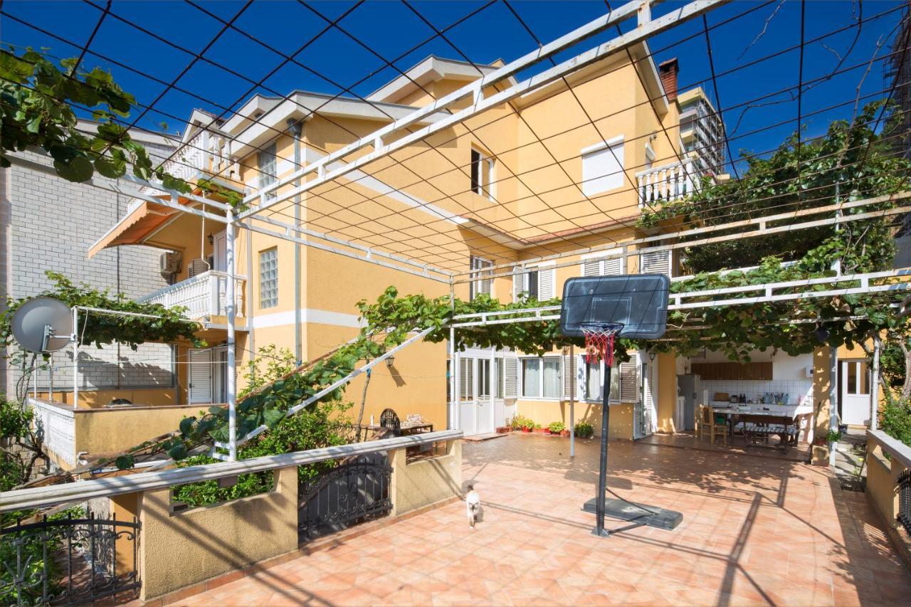 Apartments Antic بودفا المظهر الخارجي الصورة