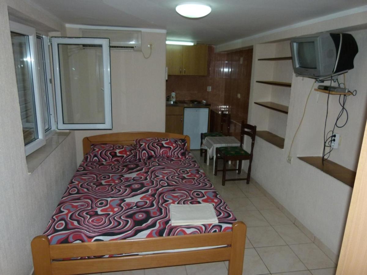 Apartments Antic بودفا الغرفة الصورة