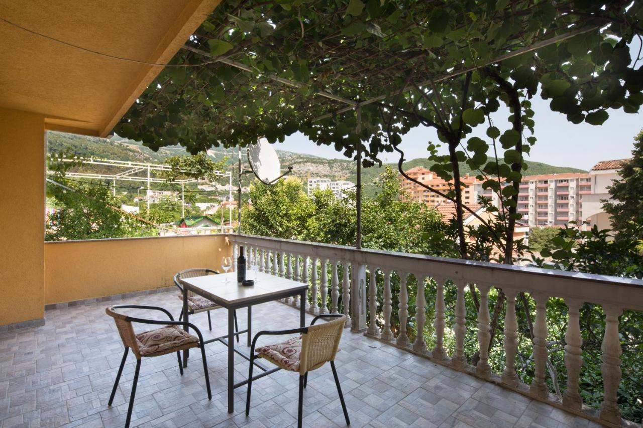 Apartments Antic بودفا الغرفة الصورة