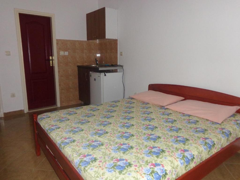 Apartments Antic بودفا المظهر الخارجي الصورة